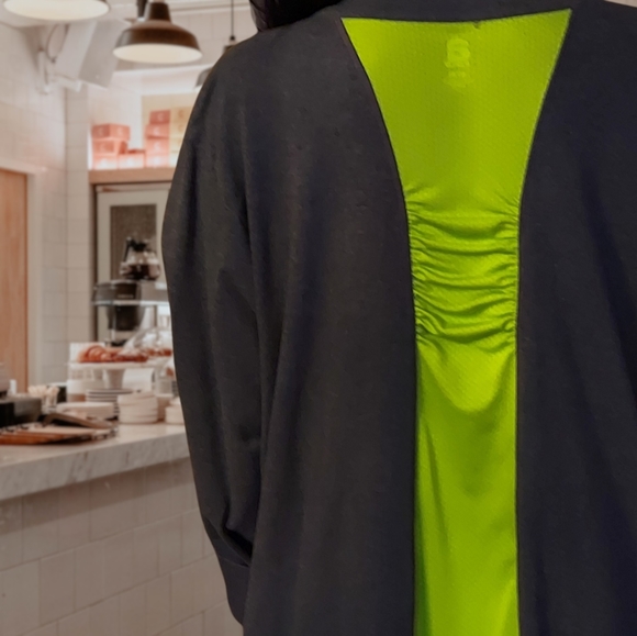 Avenue Jogger Jacket - Size 26/28. 🏃 - Picture 4 of 7